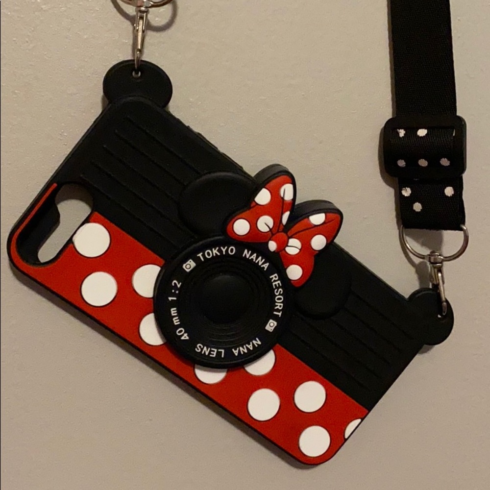 Minnie Mouse Camera Case. - Picture 2 of 3